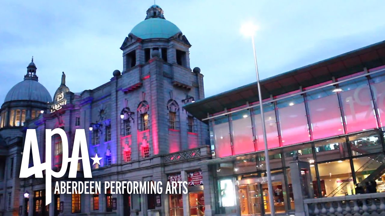Pre-show at His Majesty's Theatre, Aberdeen