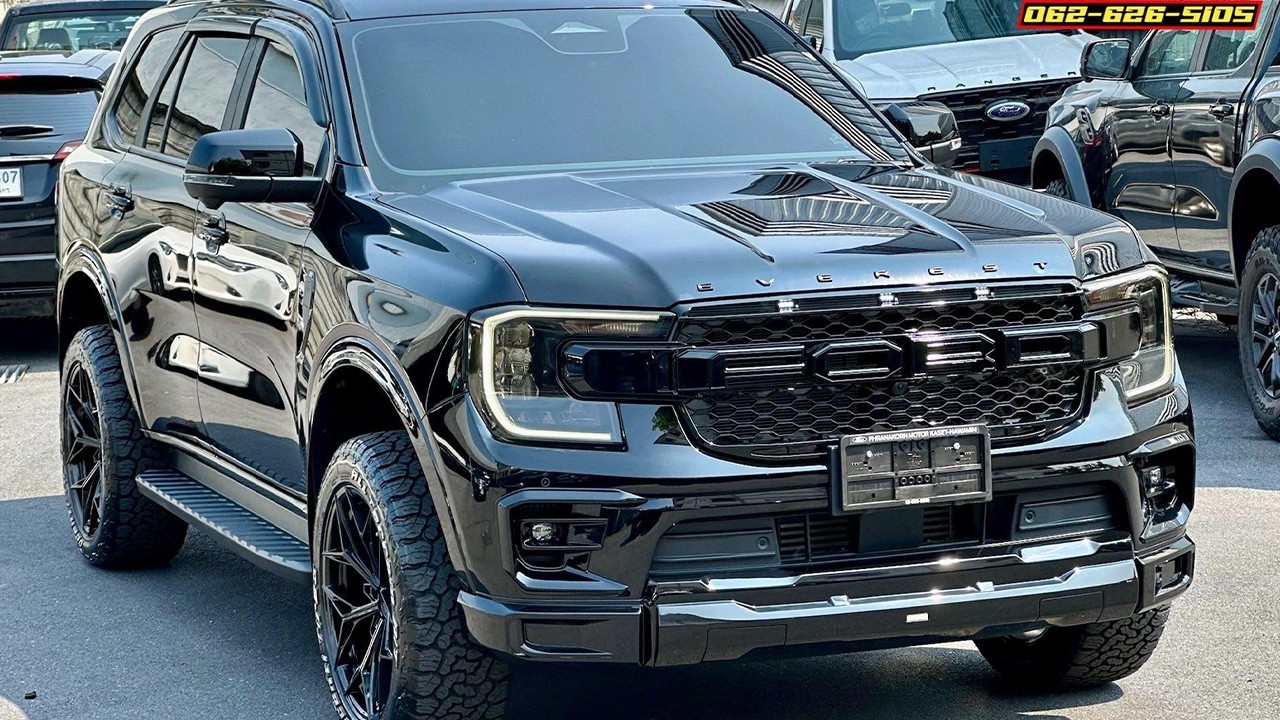 Let's Take a Walk and Look at Some Handsome Ford Everest Sport Victor Dress Off Road Thailand Review