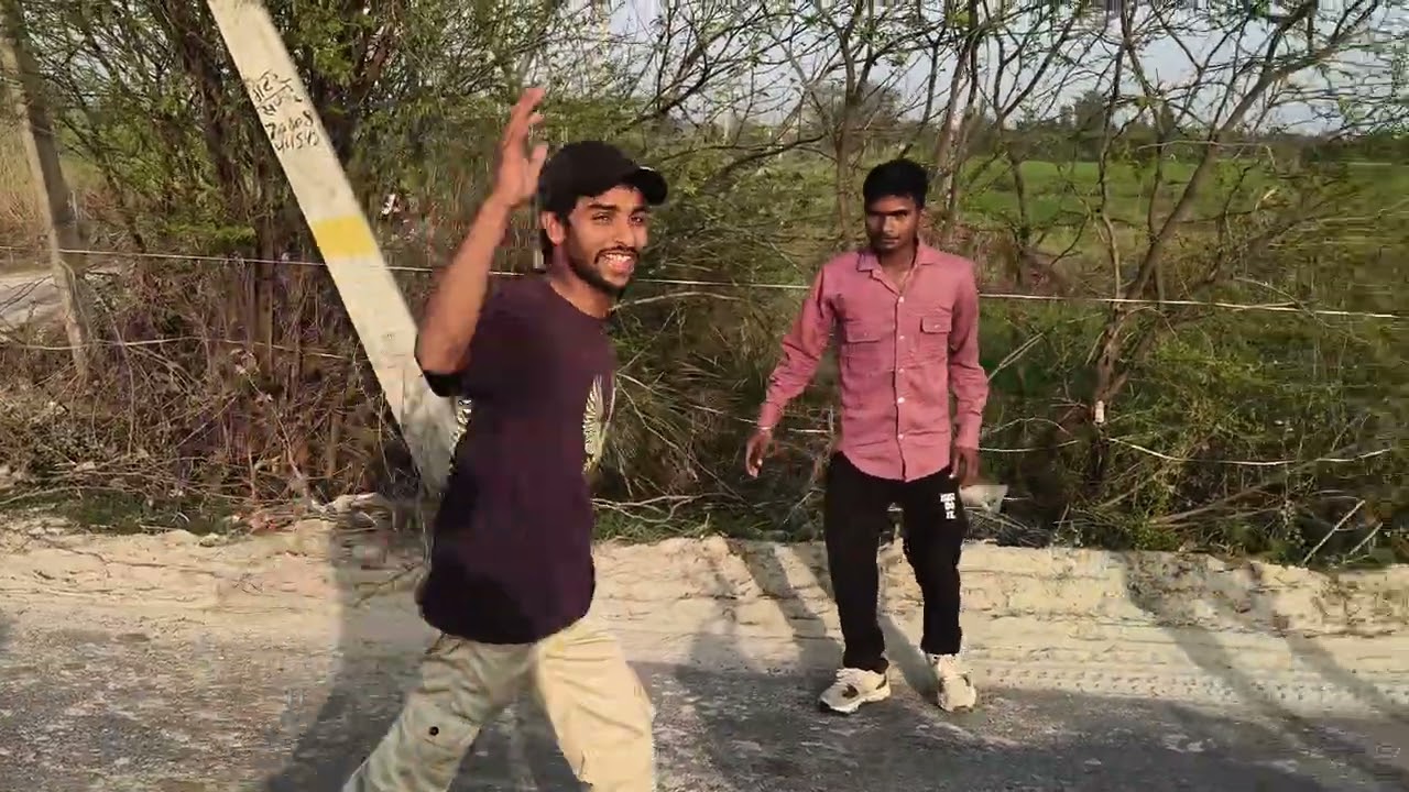 Mere gaon ka dost ke majhe lete huye #gaon ka vlog #like #share #commetry 