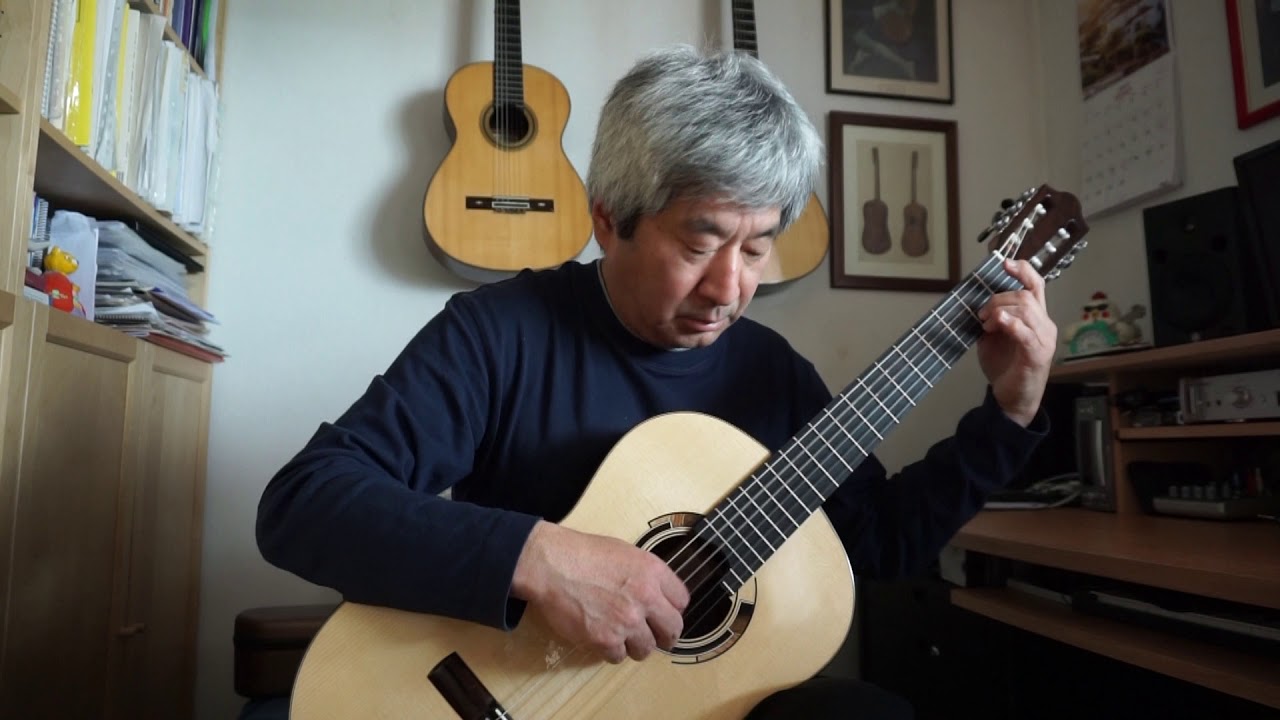 J. S. BACH : Prelude from lute suite no.4 (BWV 1006a)