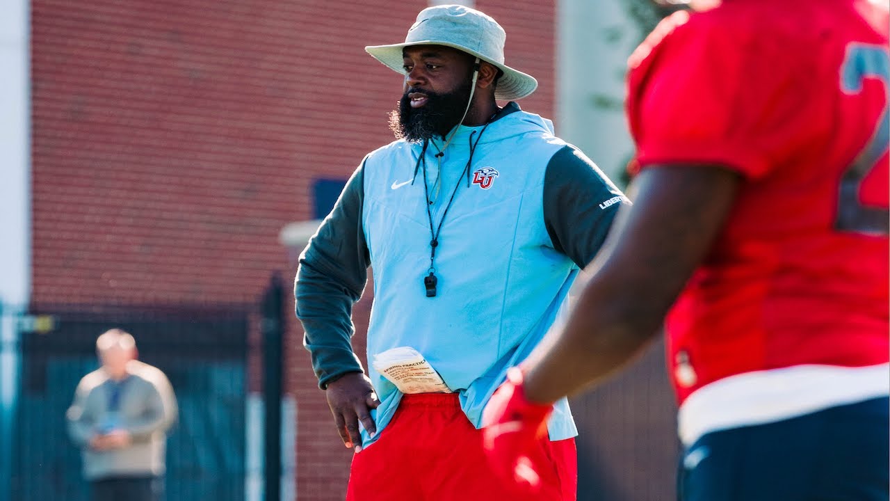 Mic'd Up: Co-OC/RB Coach Newland Isaac