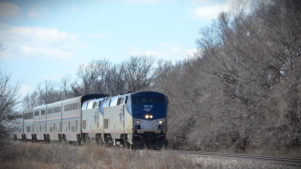 Amtrak SW Chief Train 4 charges through Whiteside, KS with Defect Detector Audio