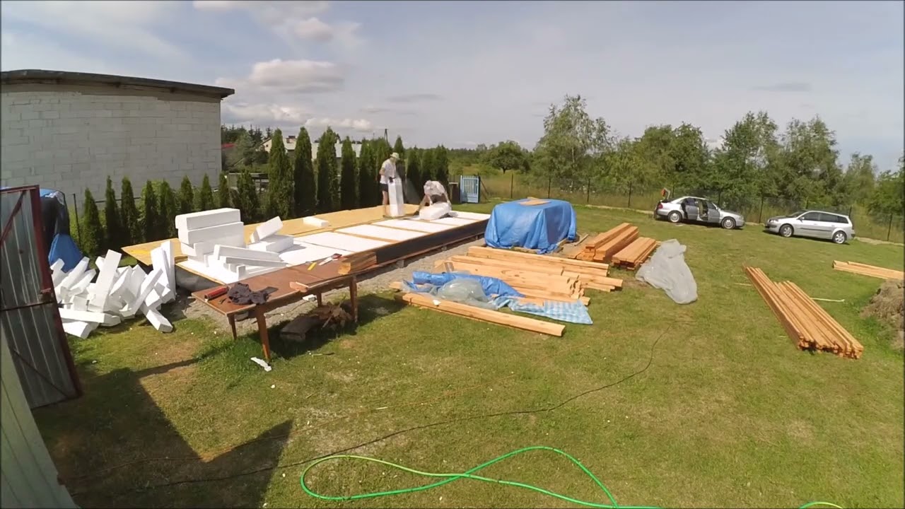 Mały domek letniskowy, jak zrobić podłogę