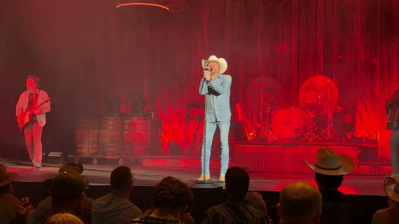 Kinda Don’t Care - Justin Moore 