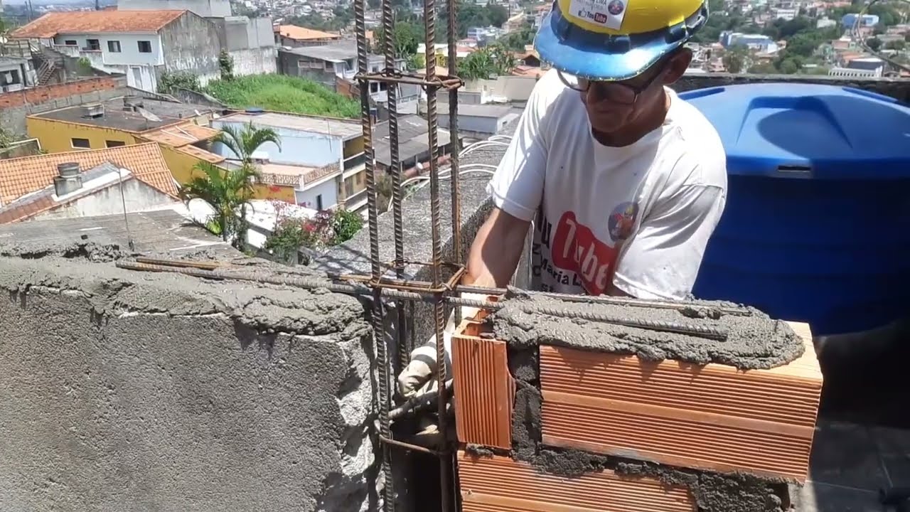 travando parede nova na vilha para não rachar