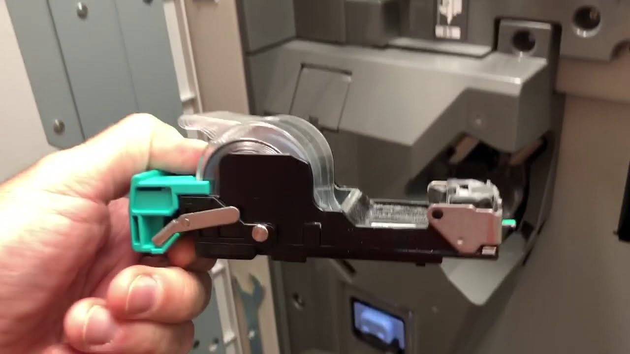 Canon VP115 | Training 3: Staple Changes