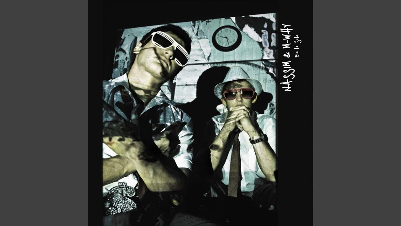 La Acosadora (feat. Bobby P.)