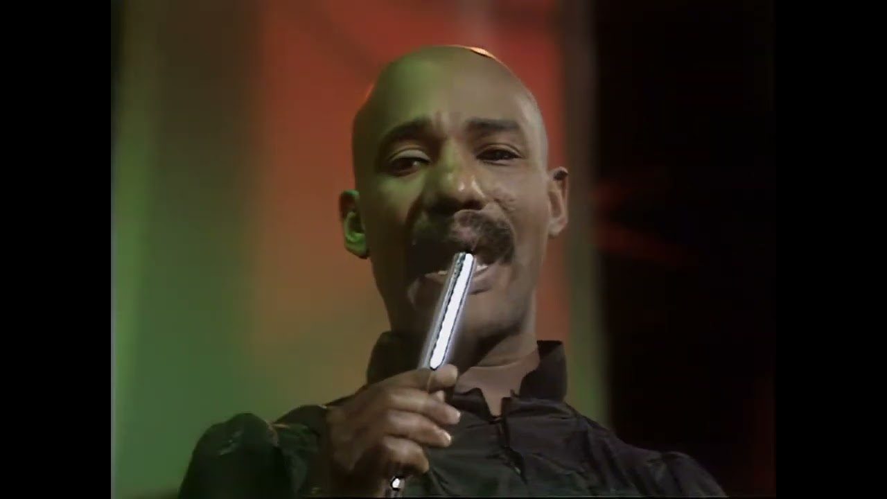 Hot Chocolate - So You Win Again (TOTP 2nd June 1977)