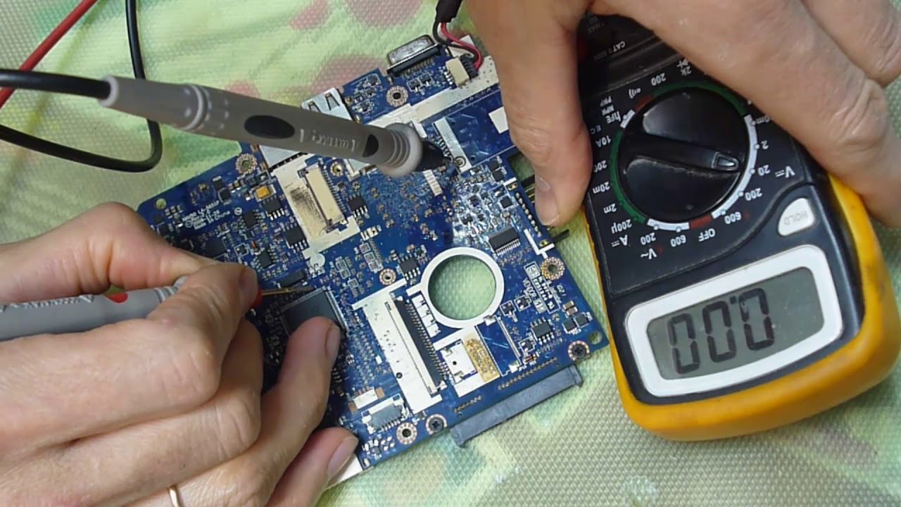 Acer Aspire One не запускается.