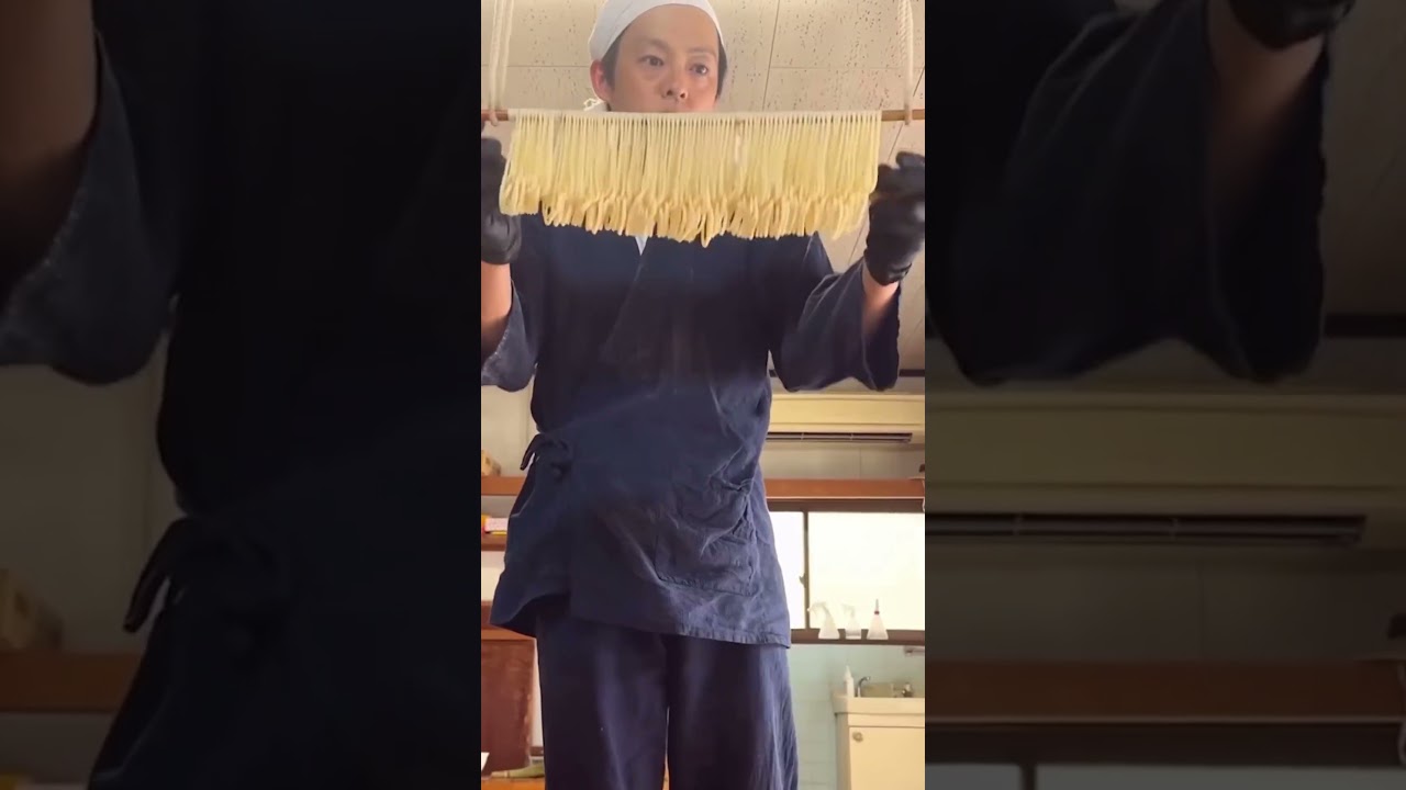 Unique noodles preparing process in japan 🇯🇵 #indian #japan #travel #explore #noodles