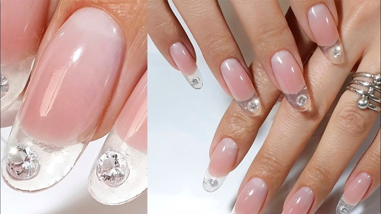 Uñas con diamantes 💎 Gran idea para manicura de uñas elegante!