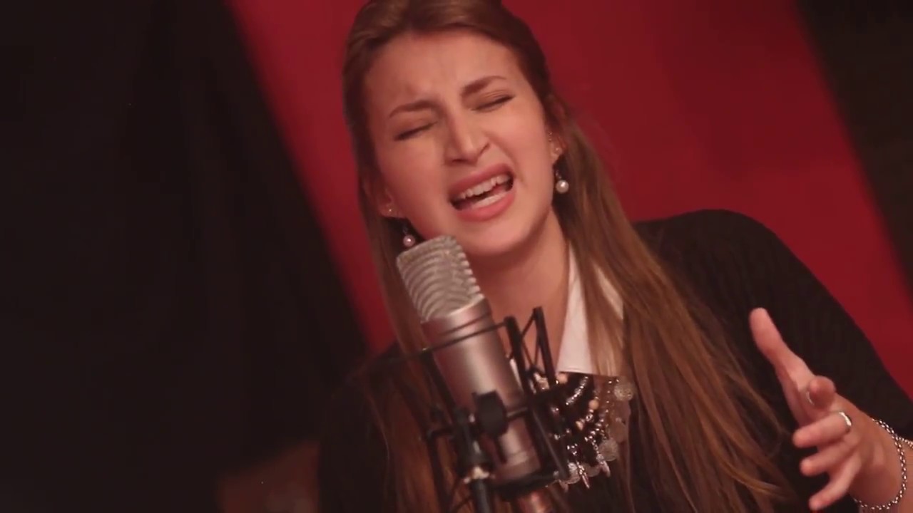 De Mi Madre - Victoria Birchner & Chey Ramos - Brain Damage Live Session