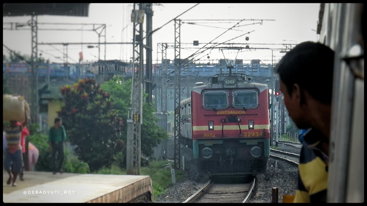 TRAIN RACE | 20 kms long Overtake,Re-Overtake and Overtake: Intense Parallel Action