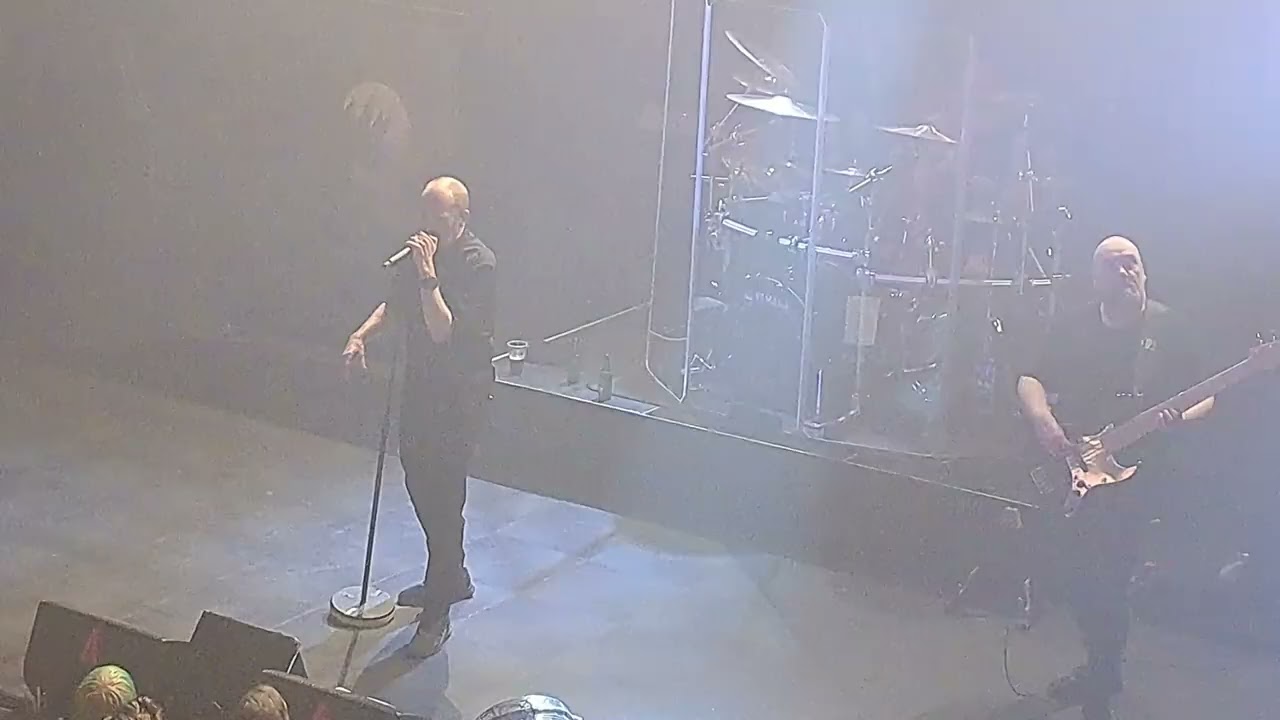 PARADISE LOST - SAY JUST WORDS live in Neushoorn 06-02-2026