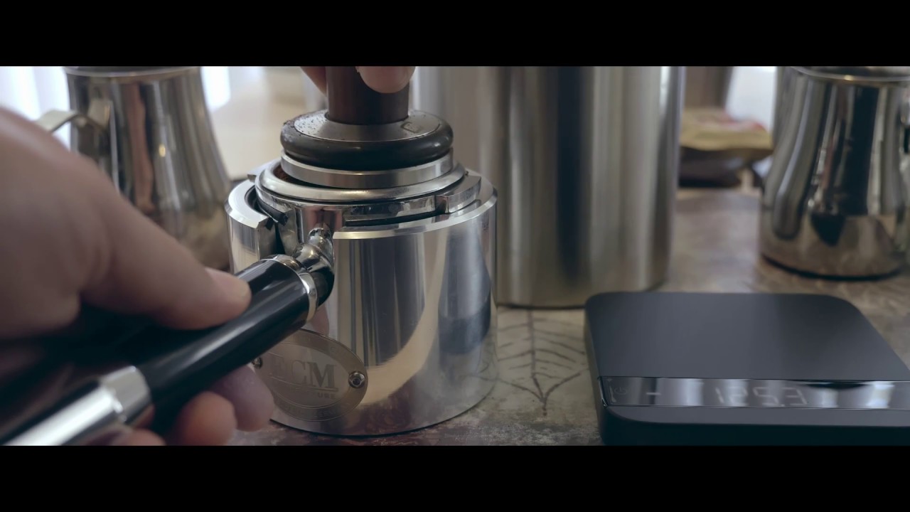 Acaia Lunar scale for Espresso perfect shot, shot by Panasonic GH5