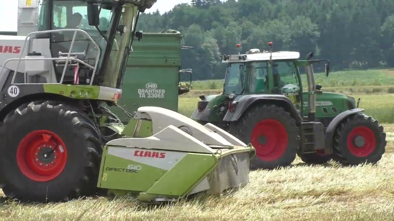 In die neue  Season mit Vollgas unterwegs  Class Jaguar 970 von LH Hannes Hauptmann mit Claas Direct