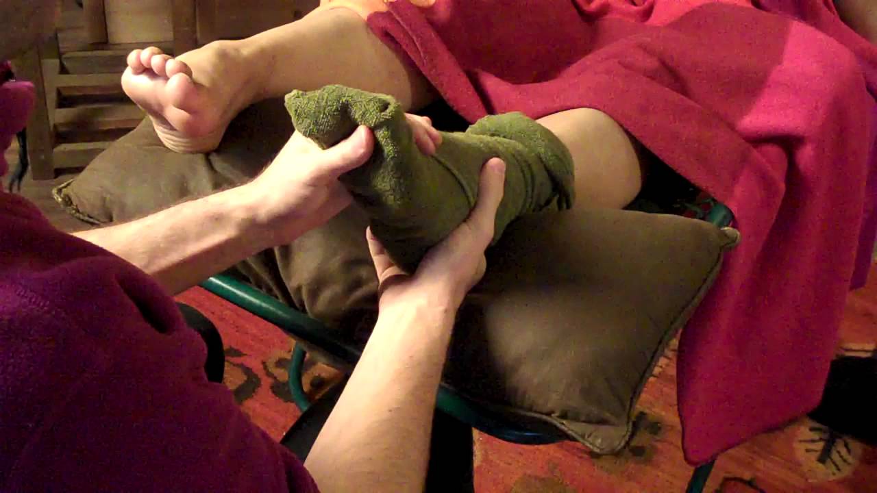 How to do a reflexology foot wrap