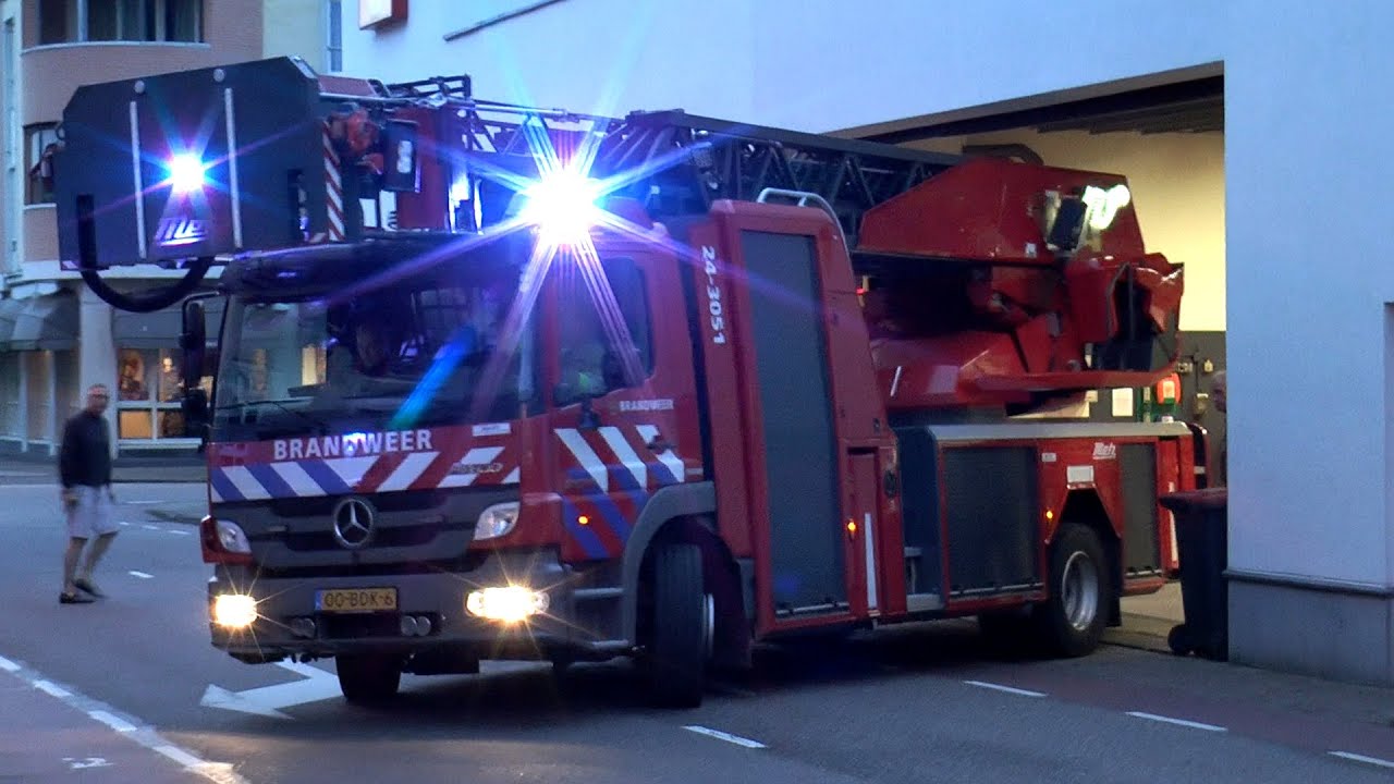 Uitruk Brandweer - Opkomst - Autoladder Valkenburg naar Gebouwbrand in Gulpen - AL Prio 1