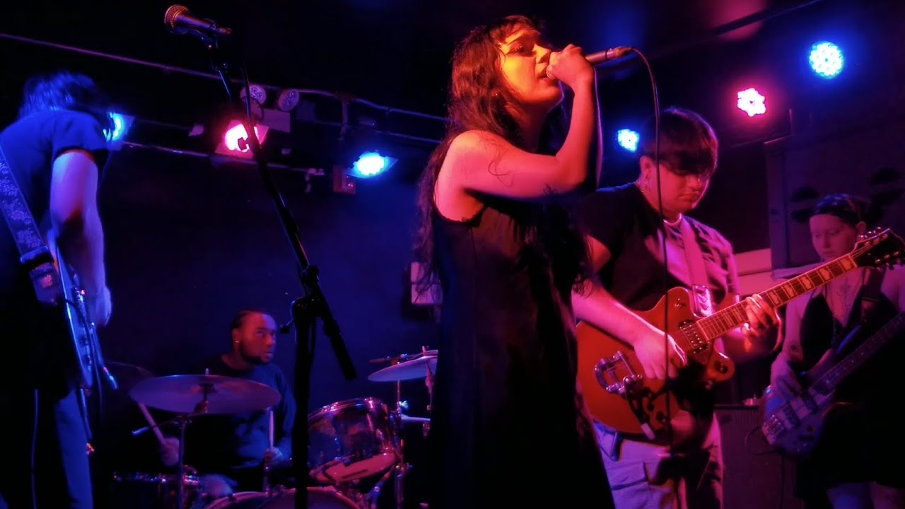 Scarlet Demore live in Knitting Factory at Baker Falls - Ticket To Heaven (Live)