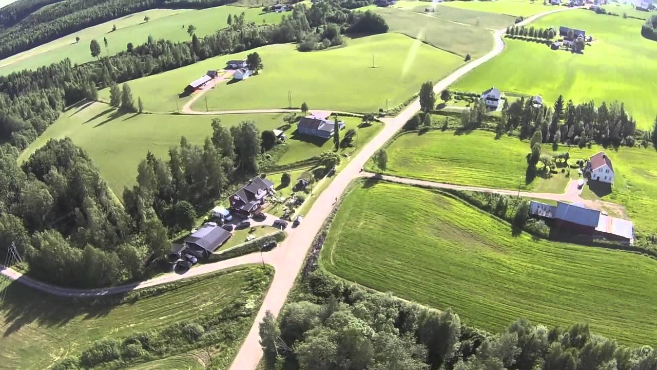 Vi flyr over Camp Dalheim