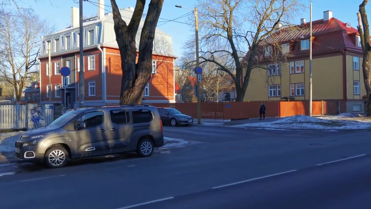 Tallinn - 4K - Pelgulinn city area - From Ristiku street - 2022