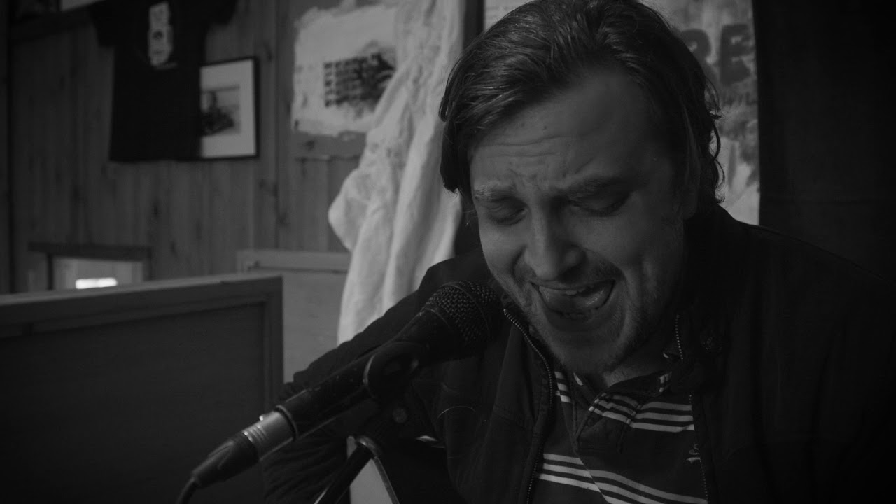 Starsailor - Listen To Your Heart (Acoustic)