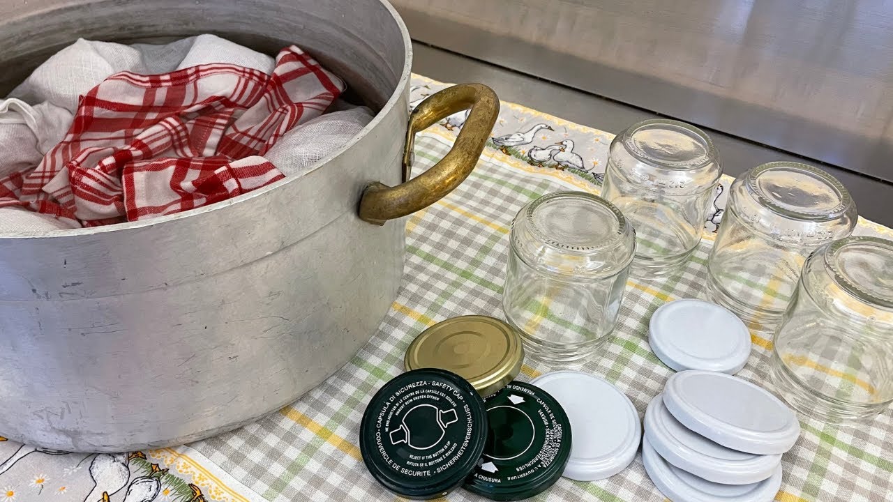 Come sterilizzare i vasetti di vetro per conserve fatte in casa