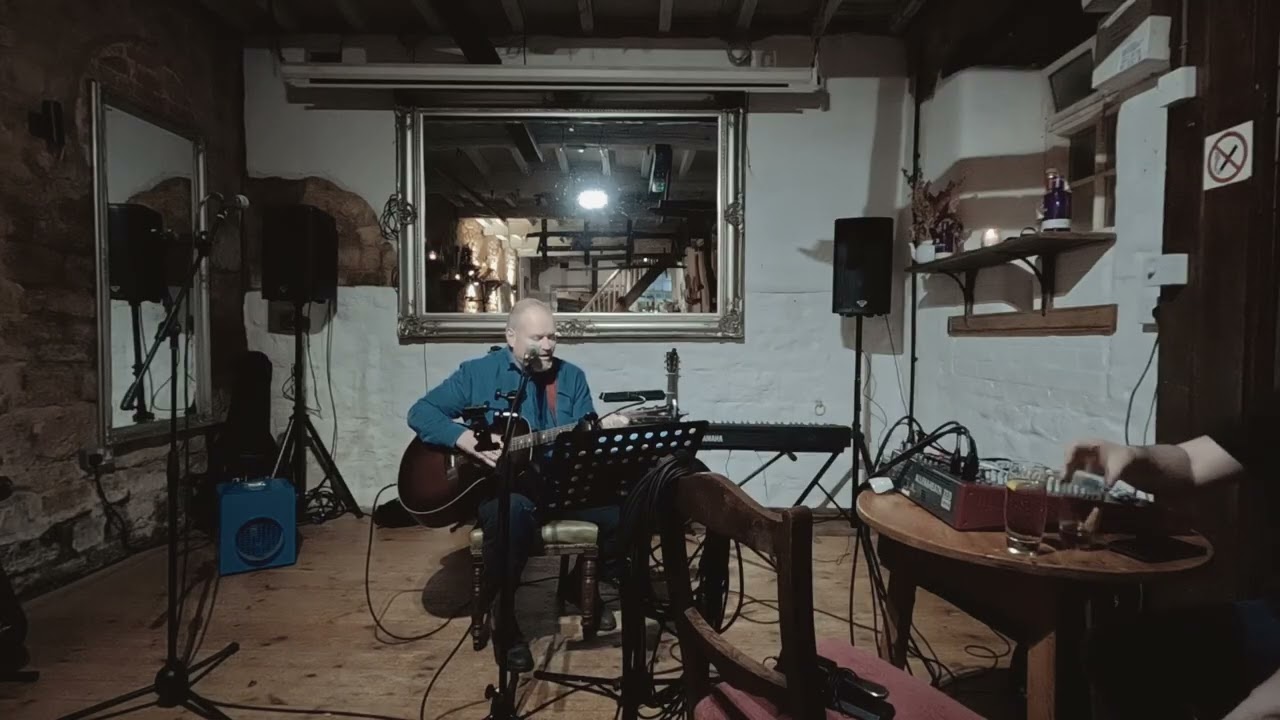 Davy Jones - Local Boy In The Photograph (Sterophonics)  Althorpe Coaching Inn  03/02/26