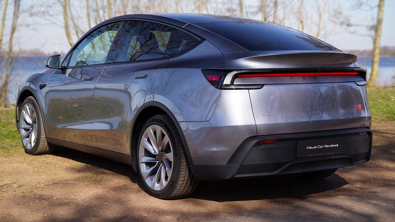 2025 Tesla Model Y Long Range AWD (514hp) - Visual Review!