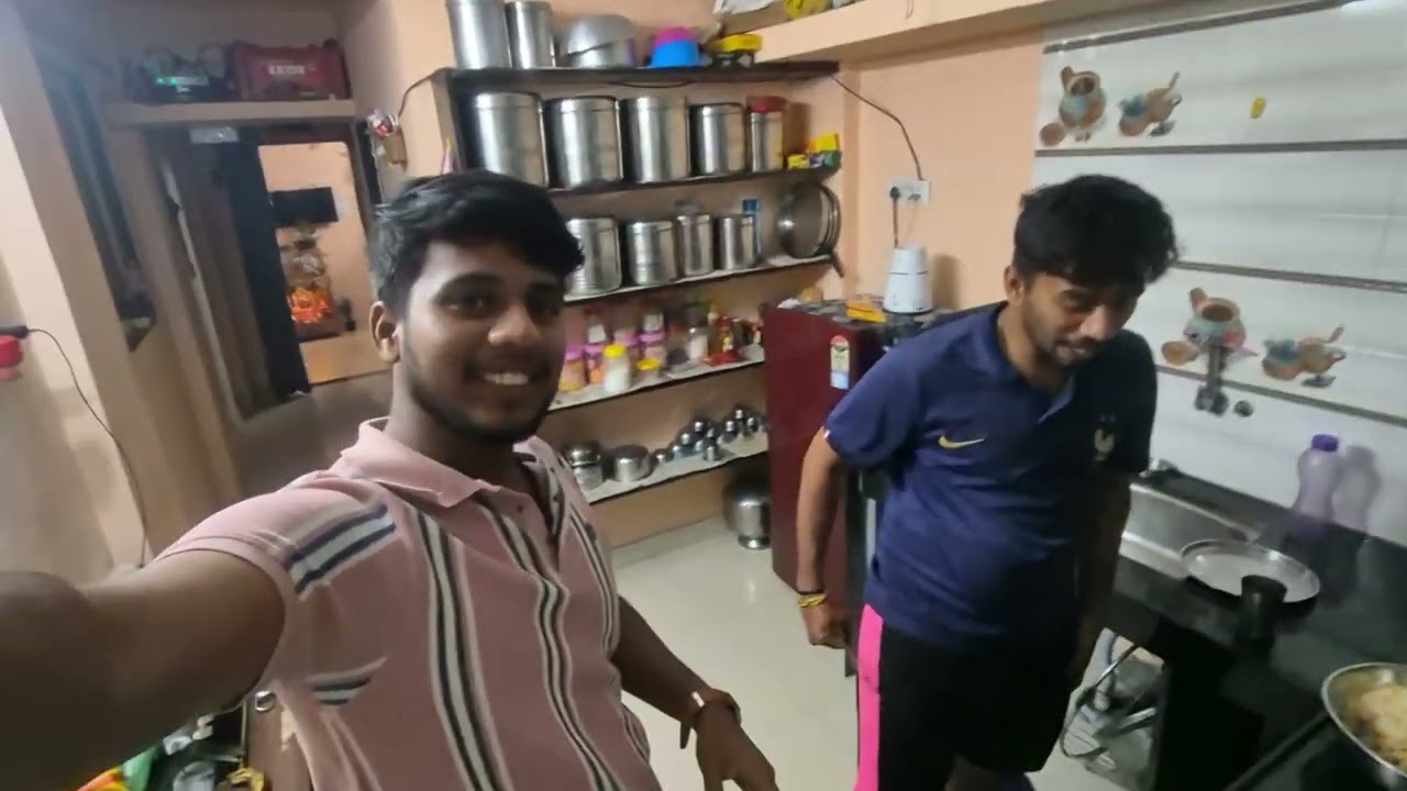 Masala bhaat banavtani faziti😂😂#jiteshsurwase #minivlog #friendwithmasalabhat😂
