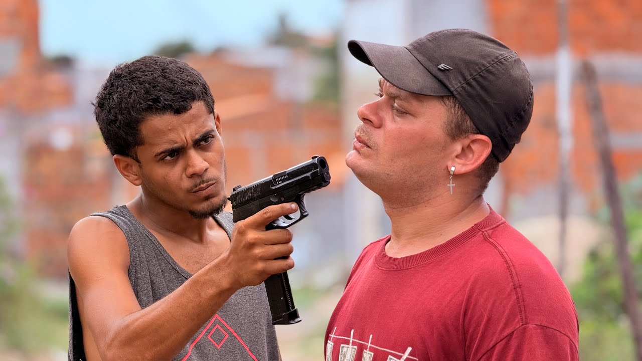 ESCUTOU E VIU OQUE NÃO DEVIA E QUASE PEDEU A VIDA