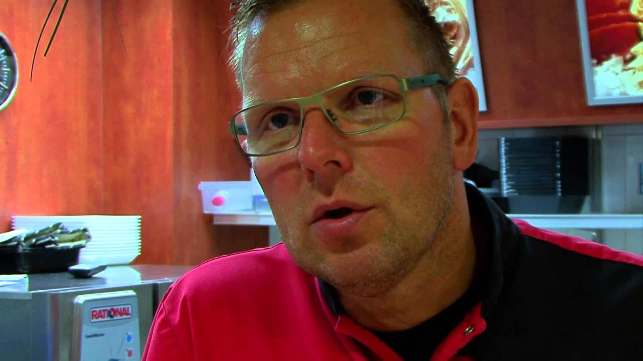 Vishandel Volendam wint haringtest Gooi en Eemlander 2014
