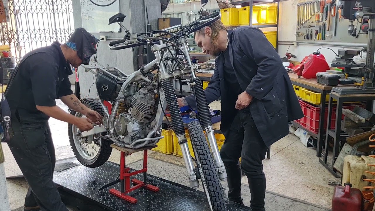 Proyecto De Restauracion Completa De Un Honda XR 400, Parte I...