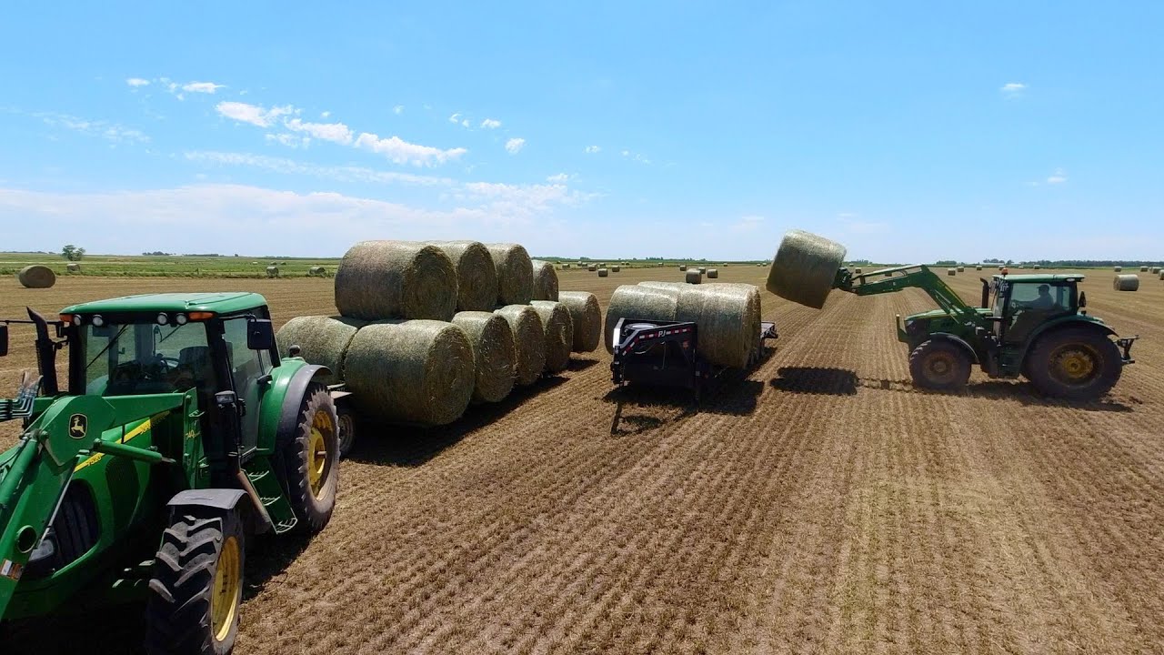 Bad Baler Breakdown | Hauling big bales