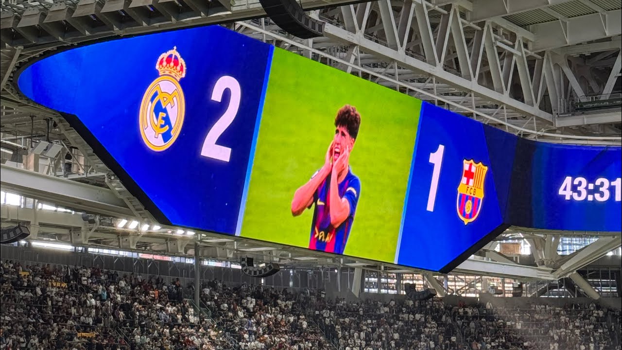 BRUTAL TIFO en el BERNABÉU - HIMNO - Real Madrid vs FC Barcelona