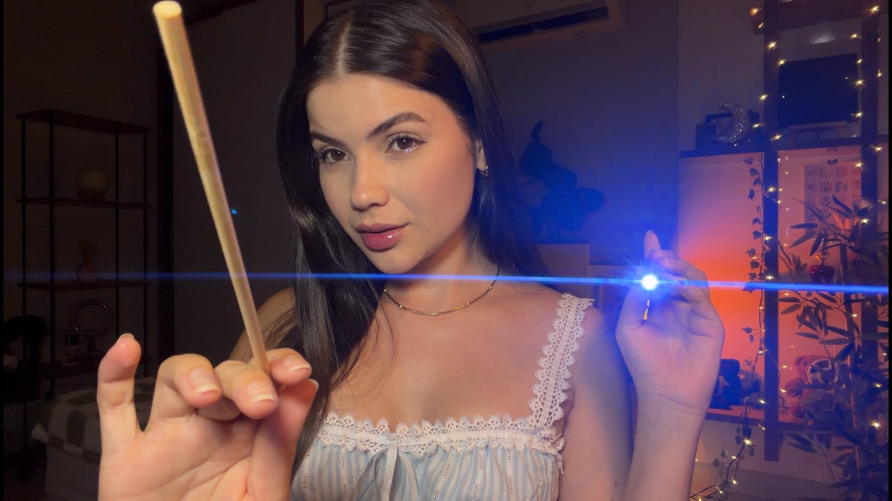 ASMR | Estudante de Medicina Faz Seu Exame de Nervos Cranianos🧠✨