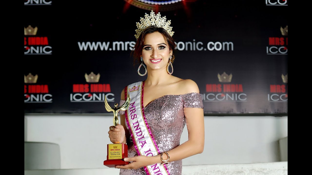 Richa Pandey  - Mrs India Iconic 2019