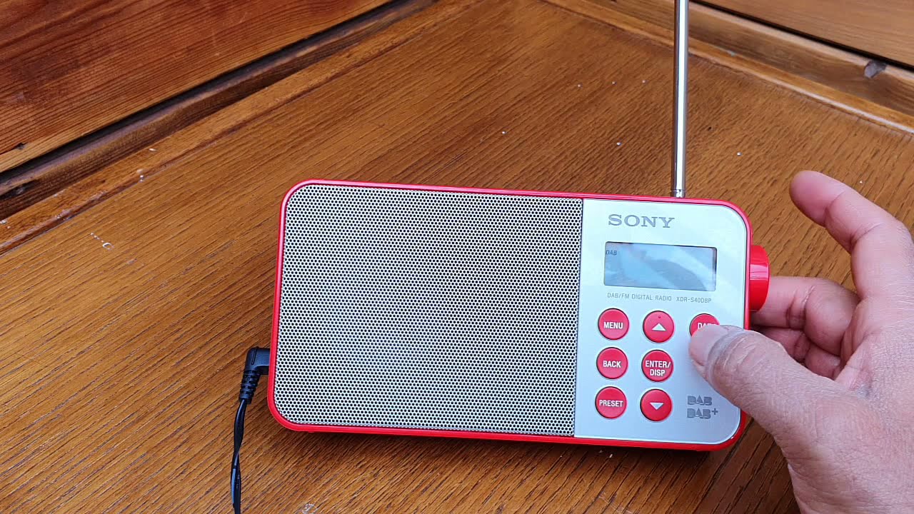 Как пользоваться портативным радиоприемником Sony XDR-S40DBP DAB, DAB+ и FM