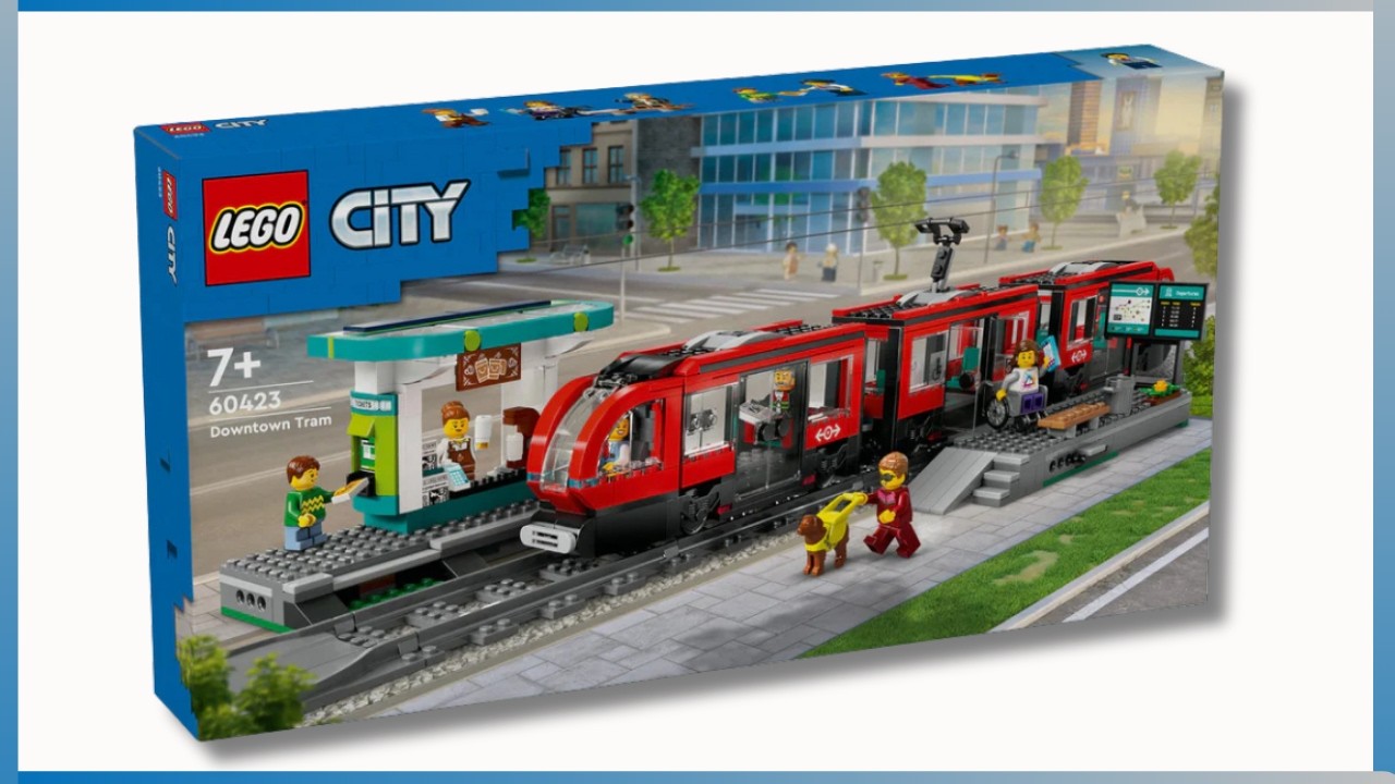 LEGO Downtown Streetcar & Station – Modern City Tram Speed Build – 60423