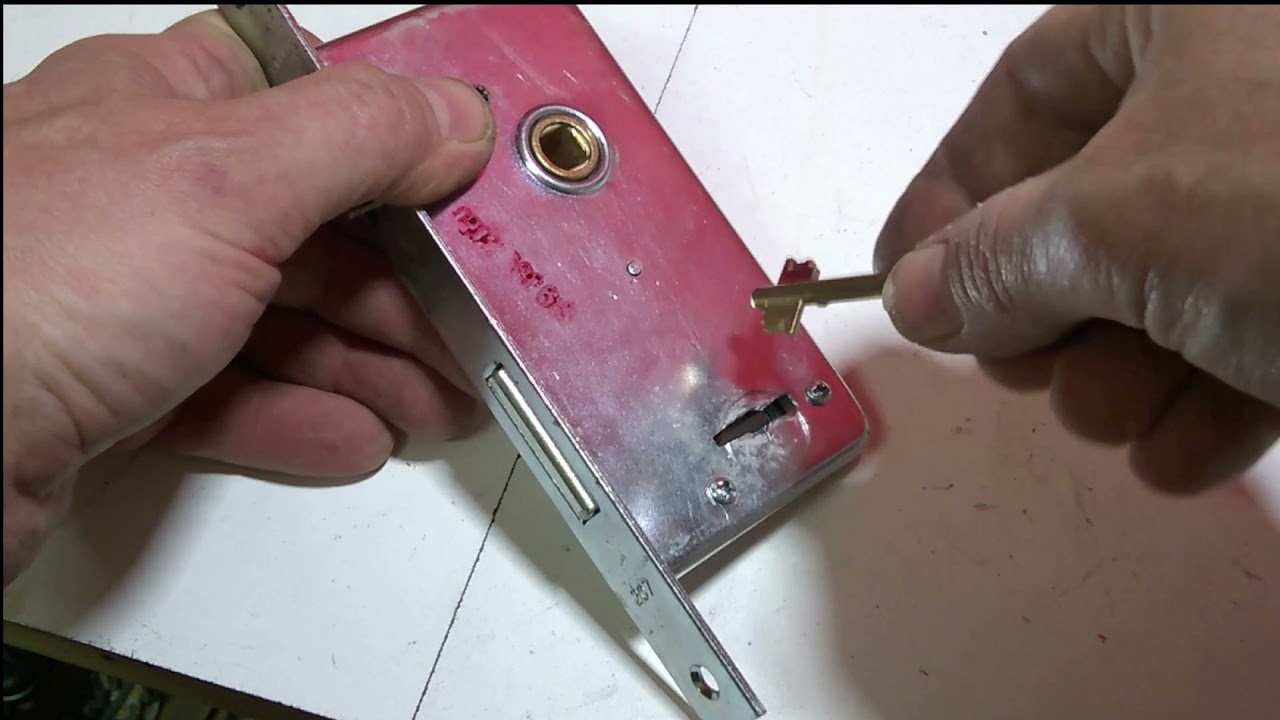 Destrabar cerradura mis 2 métodos para solucionar en los casos más comunes.