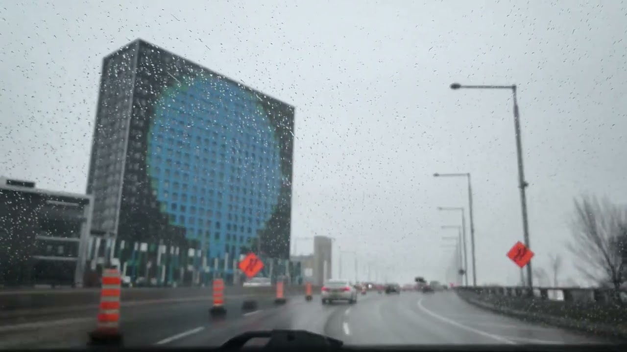 Driving in Downtown Montreal on a Rainy Morning 4K