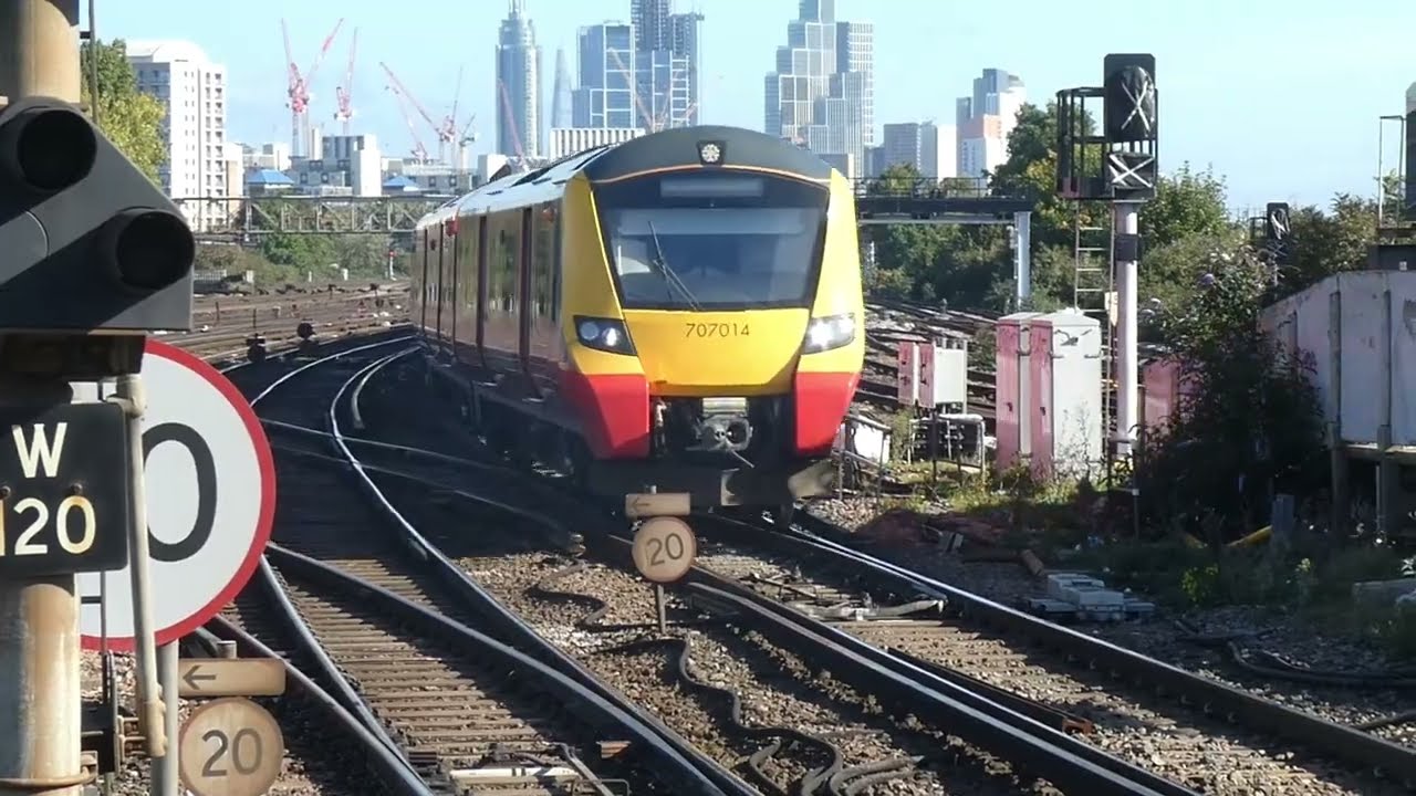 Boogies Trains at: Clapham Junction - 10 October, 2022 - Part Three