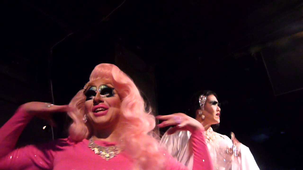 Drag Matinee - Trixie Mattel/ Kim Chi (Dancing Queen)