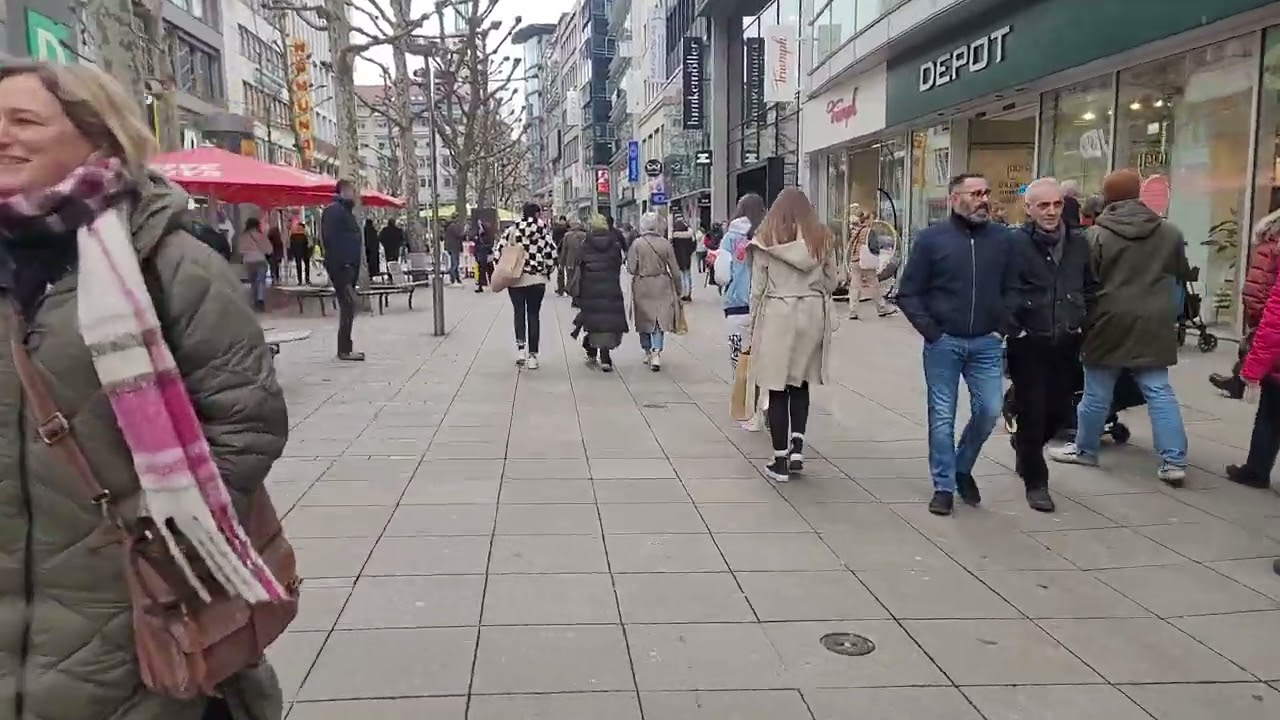 # Winter in Germany ( walk on königstraße @ stuttgart)