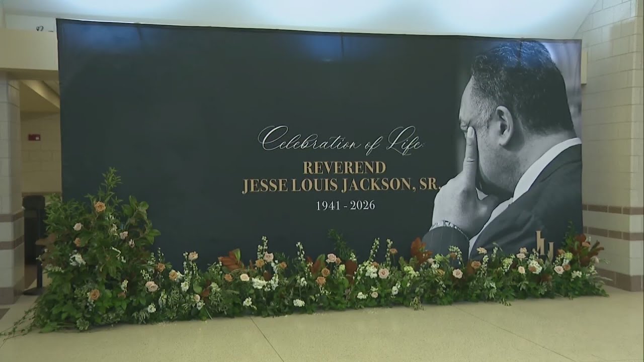Thousands gather for Chicago funeral of Rev. Jesse Jackson