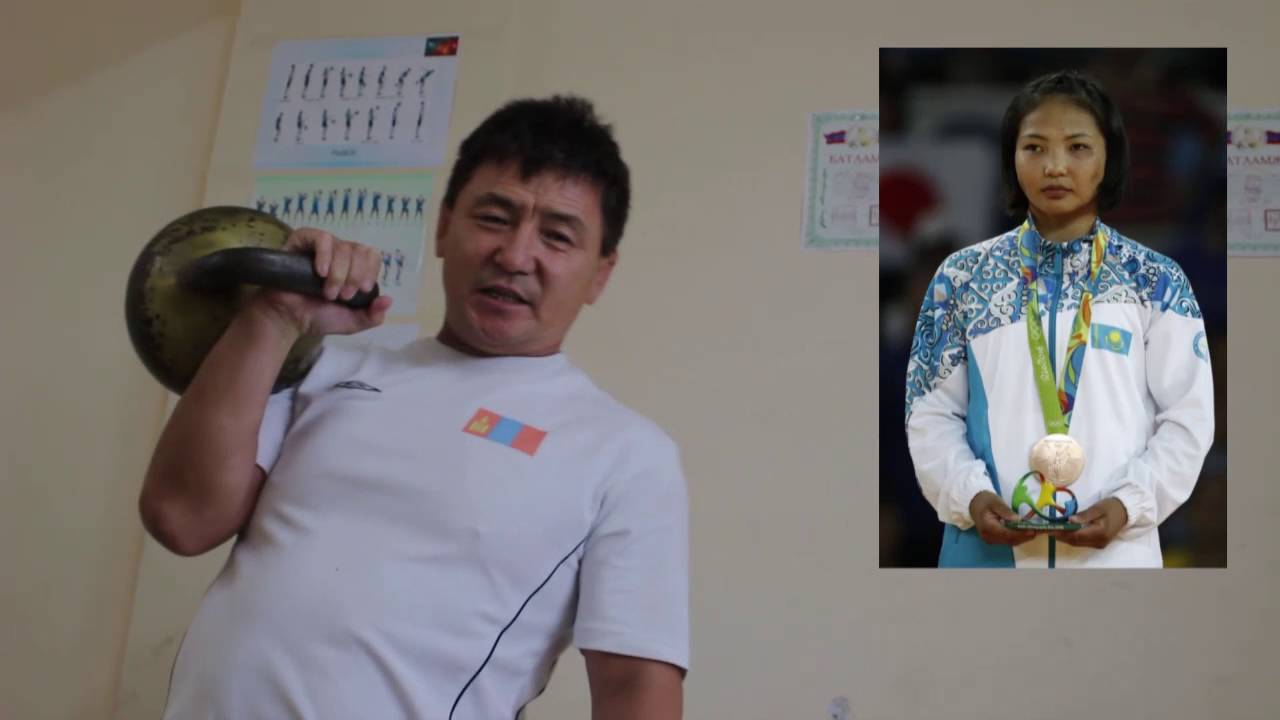 Монголын Гирийн Холбоо үзүүлж байна Mongoliin Giriin Kholboo uzuulj baina