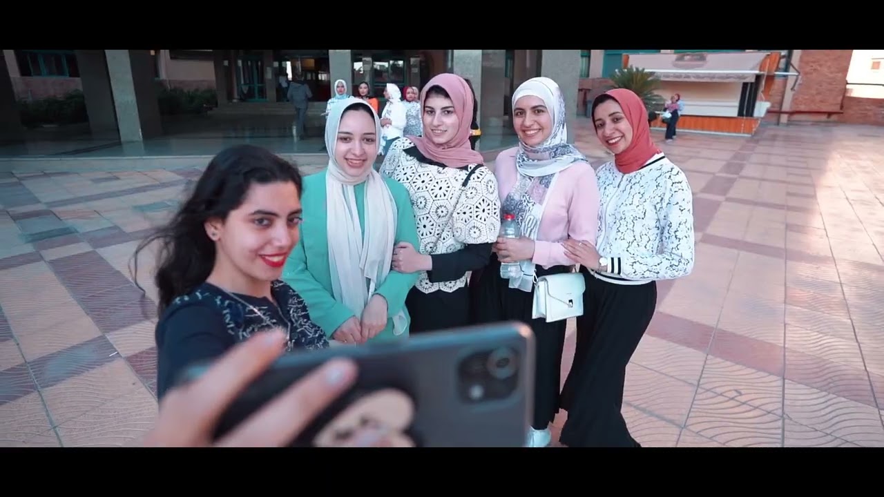 اغنية تخرج دفعة صيدلة فاروس 2022 - بتخرج بتخرج - مش هذاكر فارما تاني