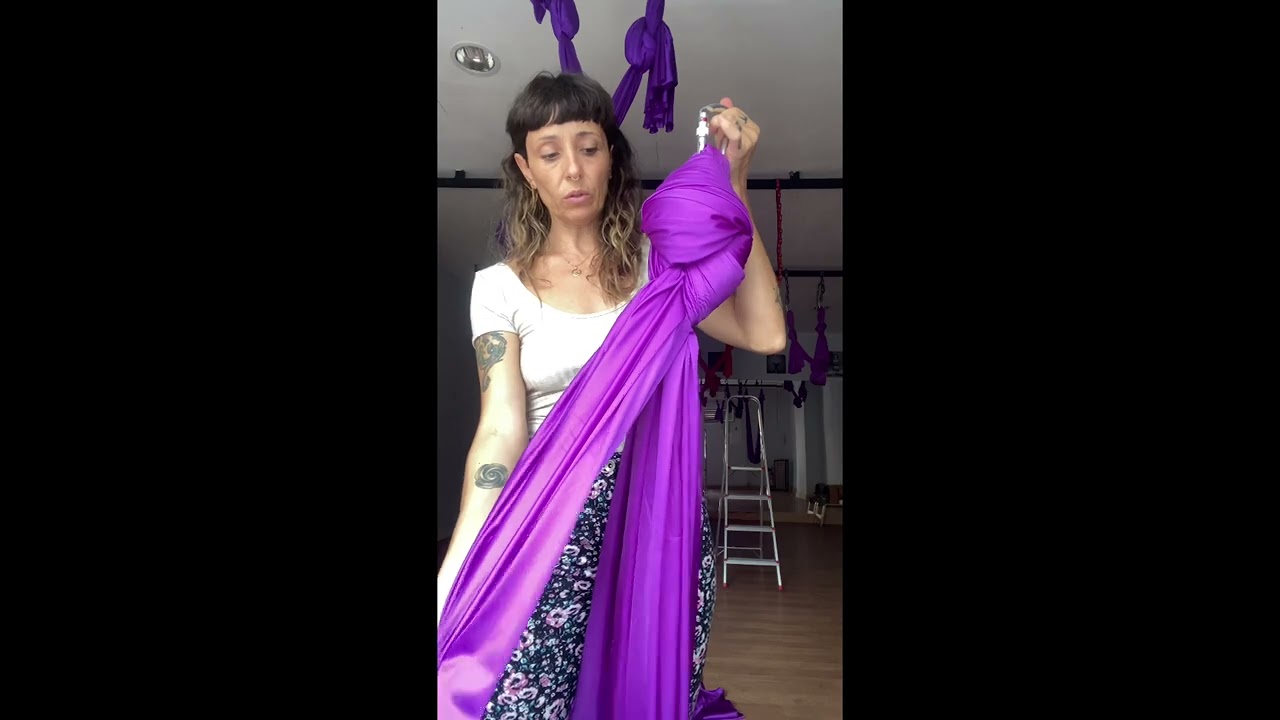 Nudo en Tela para Yoga Aéreo
