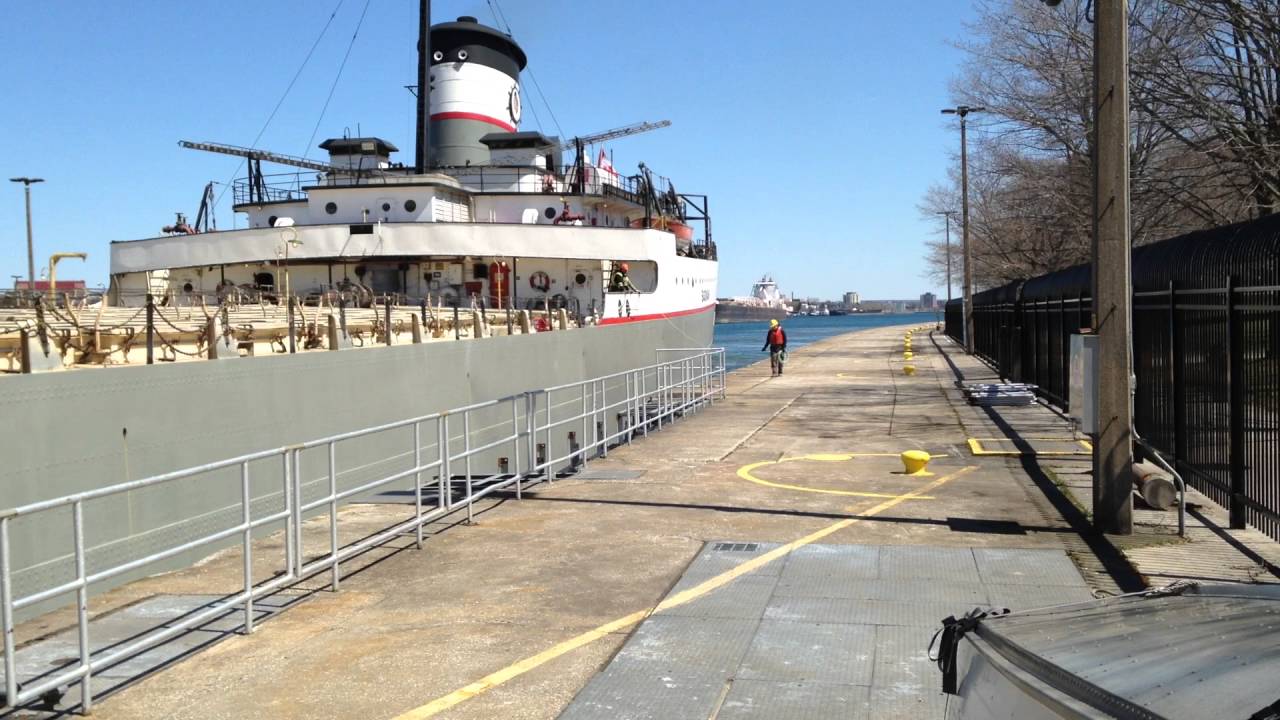Great Lakes Freighter Saginaw  Lower Lakes Towing