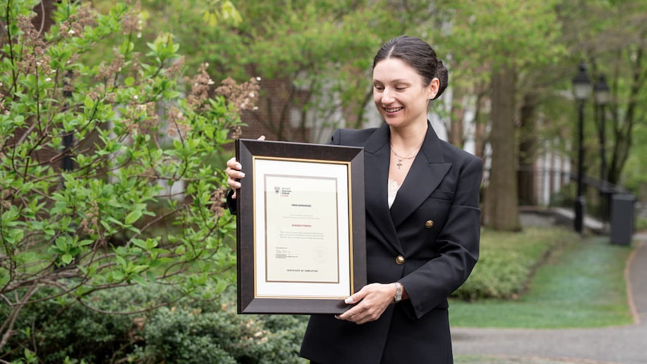 Meet Gwen | Harvard Business School Online Learner Testimonial